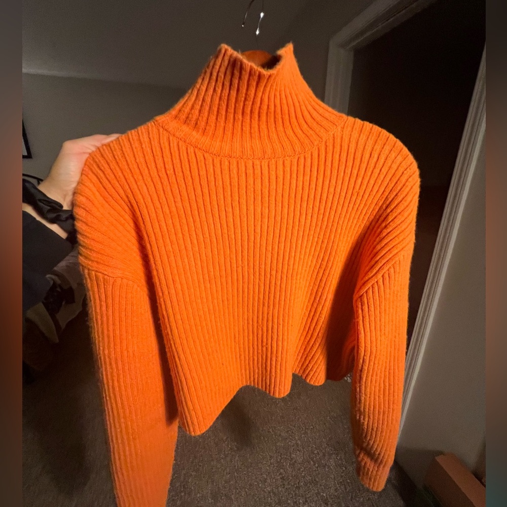 H&M orange crop sweater